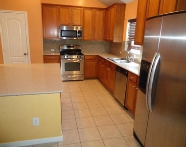 30002 Saw Oaks Drive - Photo Thumbnail 9