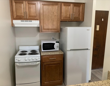 8400 Engleman Street - Photo Thumbnail 11