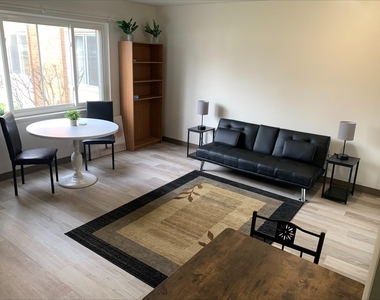 8400 Engleman Street - Photo Thumbnail 4
