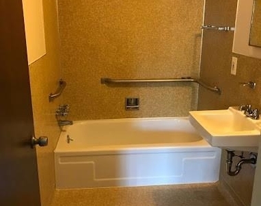 8400 Engleman Street - Photo Thumbnail 9