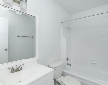 18001 Cypress Trace Road - Photo Thumbnail 13