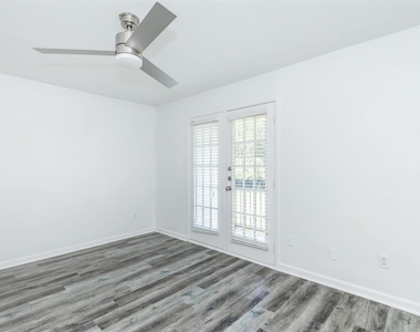 18001 Cypress Trace Road - Photo Thumbnail 6