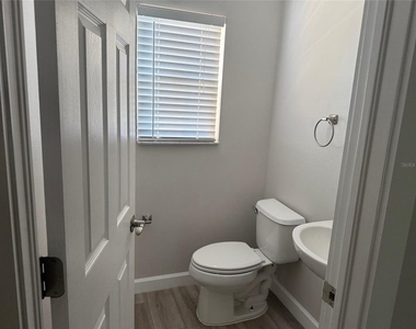 7350 Black Walnut Way - Photo Thumbnail 21