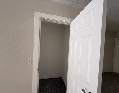 7350 Black Walnut Way - Photo Thumbnail 45