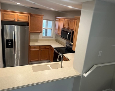 7350 Black Walnut Way - Photo Thumbnail 9