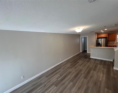 7350 Black Walnut Way - Photo Thumbnail 19