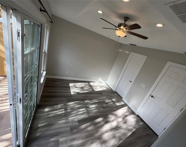 7350 Black Walnut Way - Photo Thumbnail 34