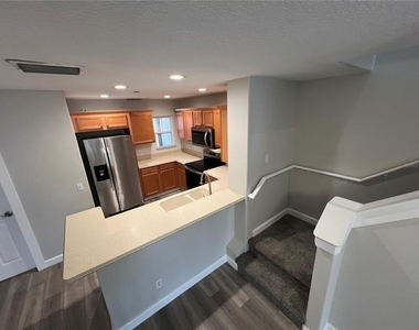 7350 Black Walnut Way - Photo Thumbnail 10