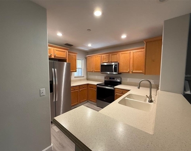 7350 Black Walnut Way - Photo Thumbnail 8