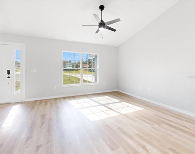 16619 Sw 31st Circle - Photo Thumbnail 4