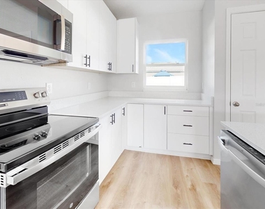 16619 Sw 31st Circle - Photo Thumbnail 7