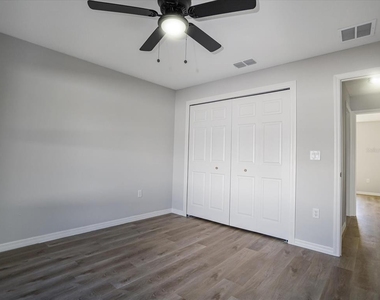 16619 Sw 31st Circle - Photo Thumbnail 15