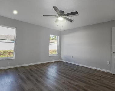 16619 Sw 31st Circle - Photo Thumbnail 11