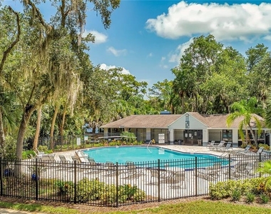 305 Northlake Drive - Photo Thumbnail 13