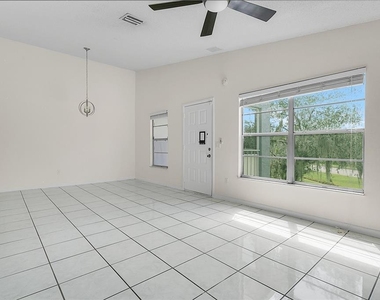305 Northlake Drive - Photo Thumbnail 3