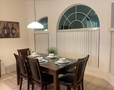 1010 Tourmaline Drive - Photo Thumbnail 4