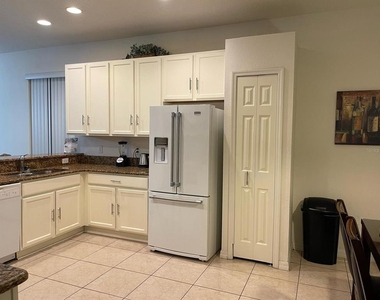 1010 Tourmaline Drive - Photo Thumbnail 2