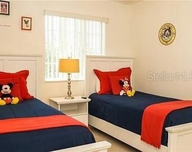 1010 Tourmaline Drive - Photo Thumbnail 7
