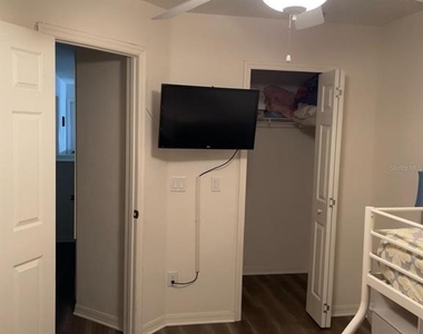 1010 Tourmaline Drive - Photo Thumbnail 32