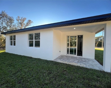3467 W Seahorse Lane - Photo Thumbnail 21