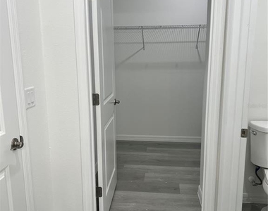 3467 W Seahorse Lane - Photo Thumbnail 7