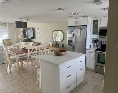815 Ocean Shore Boulevard - Photo Thumbnail 8