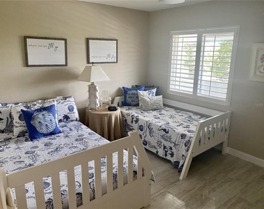 815 Ocean Shore Boulevard - Photo Thumbnail 3
