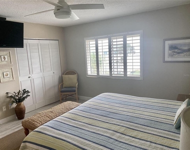 815 Ocean Shore Boulevard - Photo Thumbnail 4