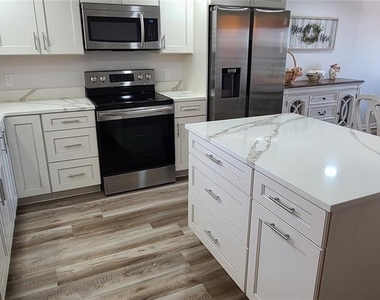 815 Ocean Shore Boulevard - Photo Thumbnail 9