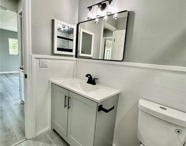 460 Base Avenue - Photo Thumbnail 17