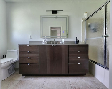 900 Crestwood Road - Photo Thumbnail 26