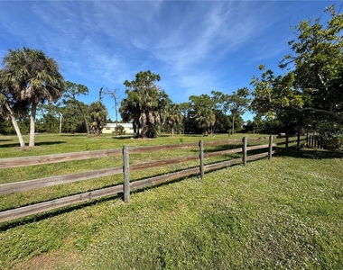 900 Crestwood Road - Photo Thumbnail 30