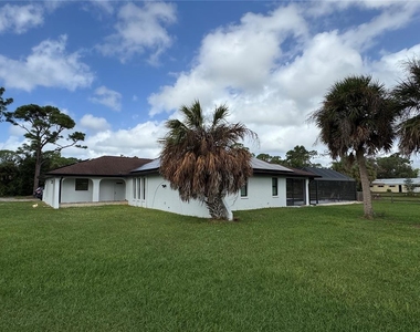 900 Crestwood Road - Photo Thumbnail 35