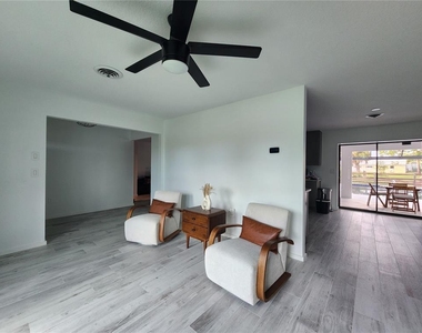 900 Crestwood Road - Photo Thumbnail 19