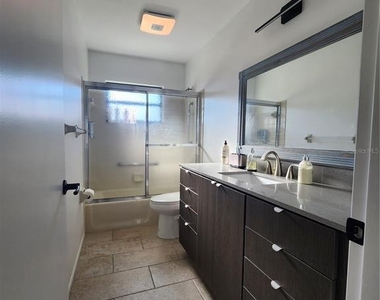 900 Crestwood Road - Photo Thumbnail 9