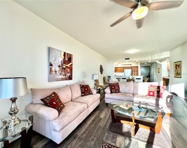 3321 Sunset Key Circle - Photo Thumbnail 15
