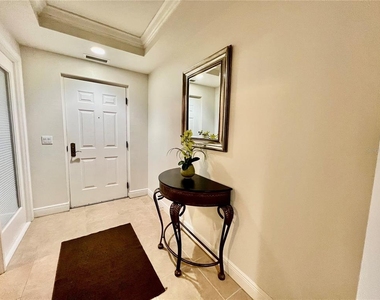 3321 Sunset Key Circle - Photo Thumbnail 13