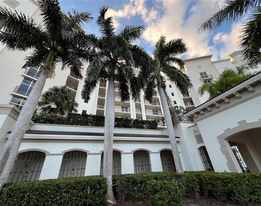 3321 Sunset Key Circle - Photo Thumbnail 2