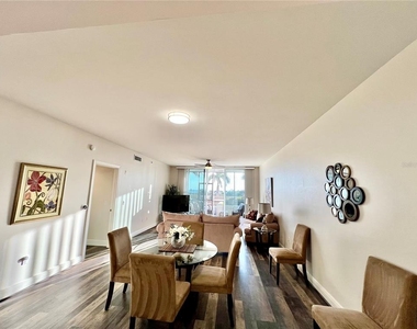 3321 Sunset Key Circle - Photo Thumbnail 14