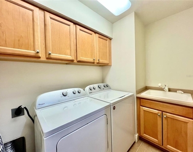 3321 Sunset Key Circle - Photo Thumbnail 38