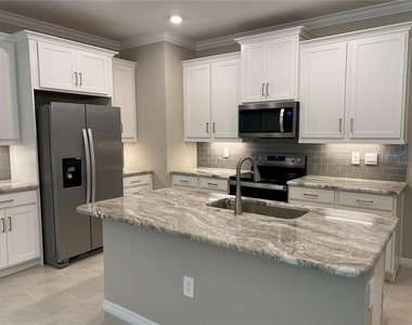 124 Soliera Street - Photo Thumbnail 9