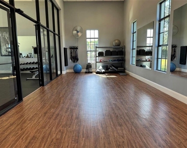 124 Soliera Street - Photo Thumbnail 28