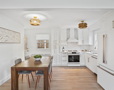 132 Toll House Lane - Photo Thumbnail 9