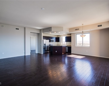 8255 Las Vegas Boulevard - Photo Thumbnail 26
