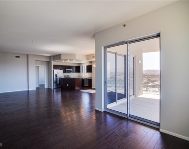8255 Las Vegas Boulevard - Photo Thumbnail 25