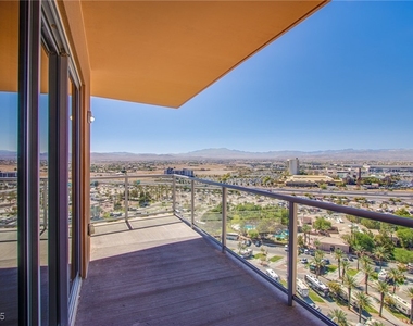 8255 Las Vegas Boulevard - Photo Thumbnail 4