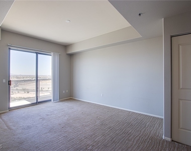 8255 Las Vegas Boulevard - Photo Thumbnail 11