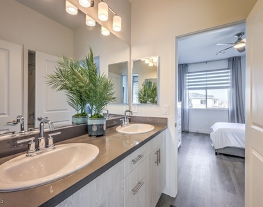 9446 Venus Point Court - Photo Thumbnail 16