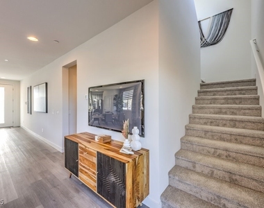 9446 Venus Point Court - Photo Thumbnail 8