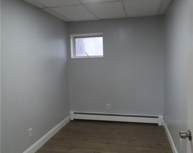 4449 E Genesee Street - Photo Thumbnail 2